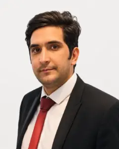 آقای سعید وزیری نیا مدیریت پوشینه پلاست وزین